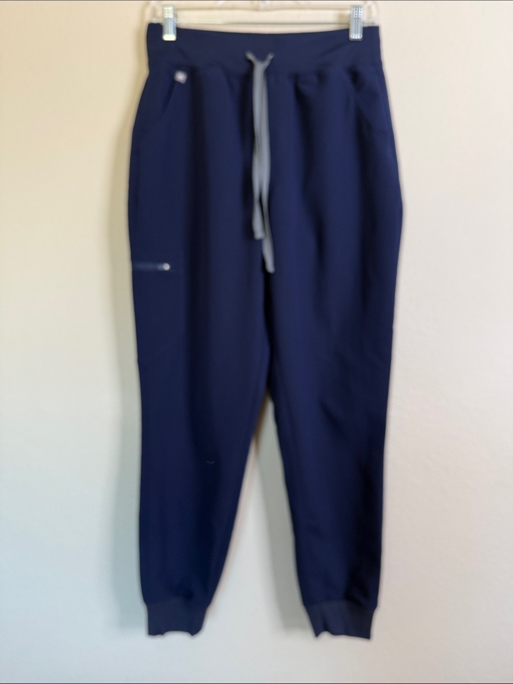 Figs Zamora jogger scrubs women's medium navy blue EUC
